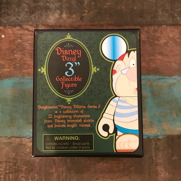 NIB Ratigan Vinylmation Figure - Picture 7 of 7